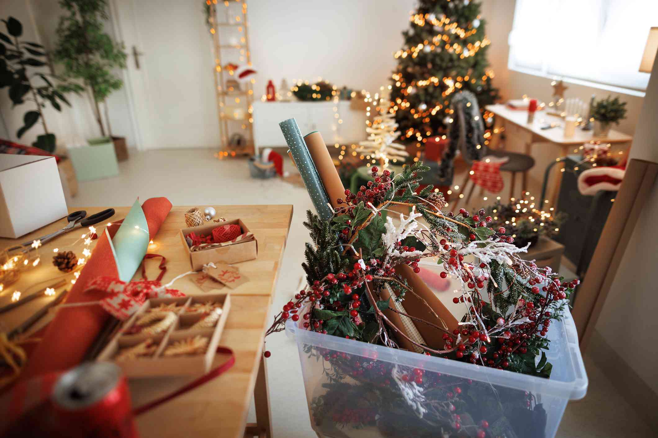 How Prolonged Must You Depart Trip Decorations Up? Specialists Weigh In